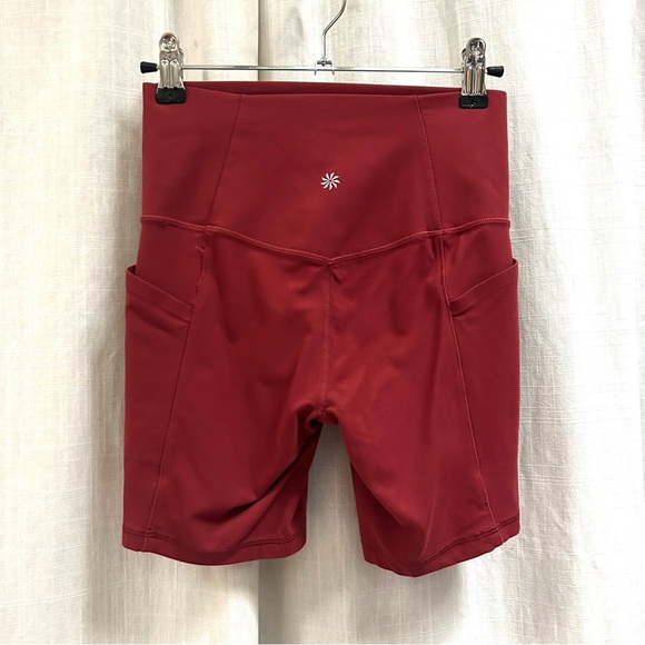 Athleta 7” Salutation II Stash Pocket shorts size xs - Picture 1 of 8